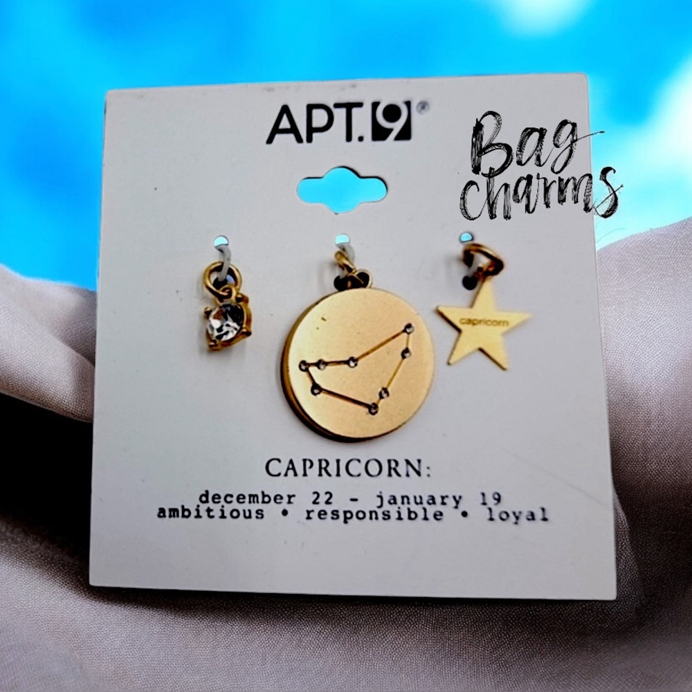 Capricorn Charms Gold Pendant Set